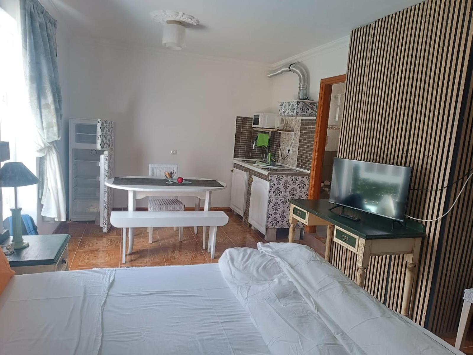 Solo Adultos, Las Tuneras Rooms La Oliva Εξωτερικό φωτογραφία